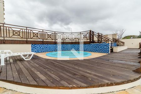 Apartamento à venda com 90m², 3 quartos e 2 vagas Apartamento à venda com 90m², 3 quartos e 2 vagasÁrea comum - Piscina