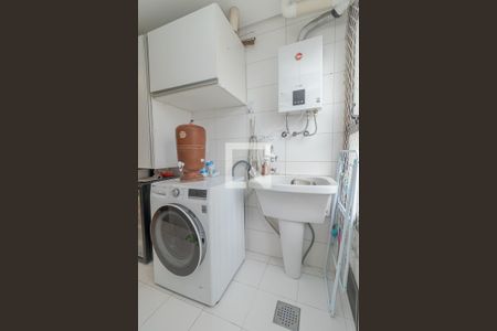 Apartamento à venda com 90m², 3 quartos e 2 vagas Apartamento à venda com 90m², 3 quartos e 2 vagasÁrea de Serviço