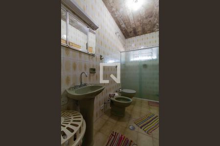 Casa à venda com 205m², 3 quartos e 5 vagasBanheiro