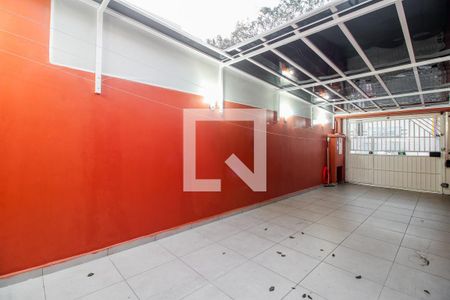 Casa à venda com 140m², 3 quartos e 2 vagas Casa à venda com 140m², 3 quartos e 2 vagasGaragem