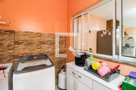 Casa à venda com 140m², 3 quartos e 2 vagas Casa à venda com 140m², 3 quartos e 2 vagasÁrea de Serviço