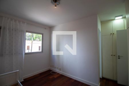 Apartamento à venda com 213m², 3 quartos e 4 vagas Apartamento à venda com 213m², 3 quartos e 4 vagasSuíte 1