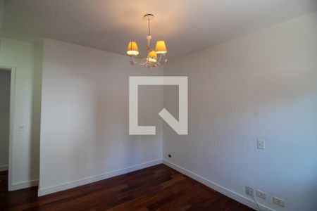 Apartamento à venda com 213m², 3 quartos e 4 vagas Apartamento à venda com 213m², 3 quartos e 4 vagasSuíte 2