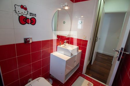 Apartamento à venda com 213m², 3 quartos e 4 vagas Apartamento à venda com 213m², 3 quartos e 4 vagasBanheiro da Suíte 2