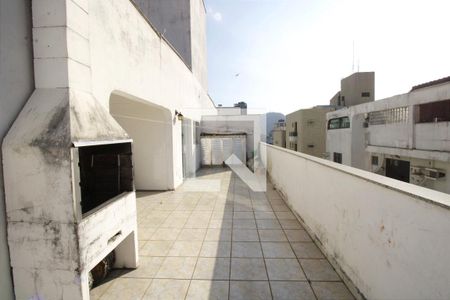 Apartamento para alugar com 252m², 3 quartos e 1 vaga Apartamento para alugar com 252m², 3 quartos e 1 vagaVaranda