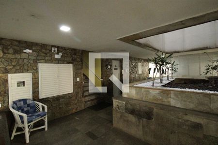 Apartamento para alugar com 252m², 3 quartos e 1 vaga Apartamento para alugar com 252m², 3 quartos e 1 vagaHall Social