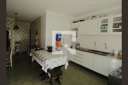 Apartamento para alugar com 252m², 3 quartos e 1 vaga Apartamento para alugar com 252m², 3 quartos e 1 vagaCozinha