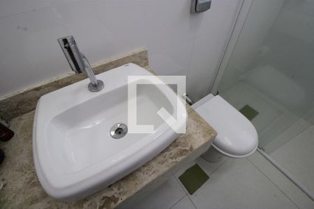 Apartamento para alugar com 252m², 3 quartos e 1 vaga Apartamento para alugar com 252m², 3 quartos e 1 vagaBanheiro 1