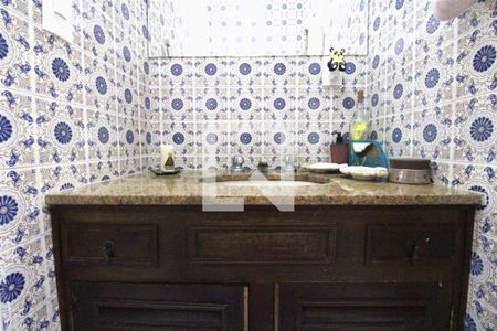 Apartamento para alugar com 252m², 3 quartos e 1 vaga Apartamento para alugar com 252m², 3 quartos e 1 vagaBanheiro da Suíte