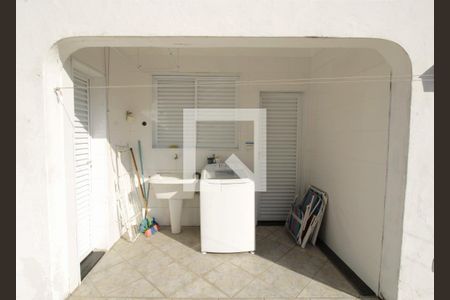 Apartamento para alugar com 252m², 3 quartos e 1 vaga Apartamento para alugar com 252m², 3 quartos e 1 vagaÁrea de Serviço