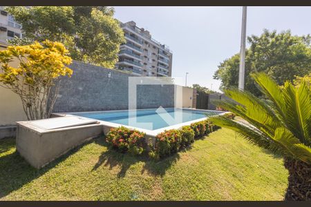 Casa de condomínio à venda com 178m², 3 quartos e 2 vagas Casa de condomínio à venda com 178m², 3 quartos e 2 vagasÁrea comum - Piscina