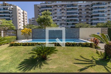 Casa de condomínio à venda com 178m², 3 quartos e 2 vagas Casa de condomínio à venda com 178m², 3 quartos e 2 vagasÁrea comum - Piscina