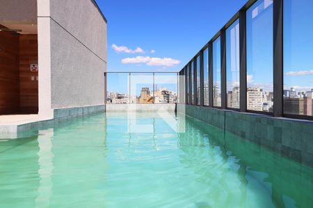 Studio à venda com 21m², 1 quarto e sem vaga Studio à venda com 21m², 1 quarto e sem vagaPiscina