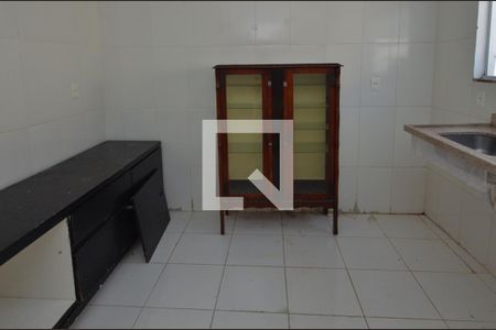 Casa de condomínio à venda com 160m², 4 quartos e 2 vagas Casa de condomínio à venda com 160m², 4 quartos e 2 vagasCozinha