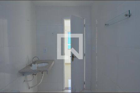 Casa de condomínio à venda com 160m², 4 quartos e 2 vagas Casa de condomínio à venda com 160m², 4 quartos e 2 vagasBanheiro