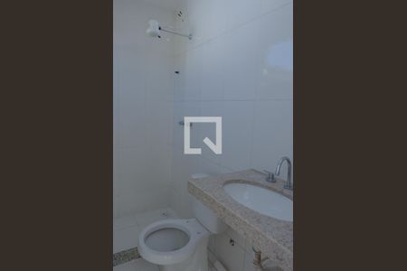 Casa de condomínio à venda com 160m², 4 quartos e 2 vagas Casa de condomínio à venda com 160m², 4 quartos e 2 vagasBanheiro