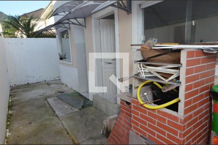 Casa de condomínio à venda com 160m², 4 quartos e 2 vagas Casa de condomínio à venda com 160m², 4 quartos e 2 vagasÁrea comum