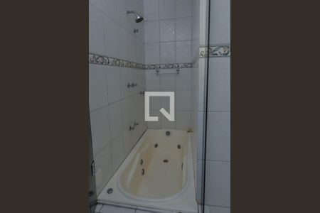 Casa de condomínio à venda com 160m², 6 quartos e 2 vagas Casa de condomínio à venda com 160m², 6 quartos e 2 vagasBanheiro 2