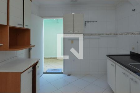 Casa de condomínio à venda com 160m², 6 quartos e 2 vagas Casa de condomínio à venda com 160m², 6 quartos e 2 vagasCozinha