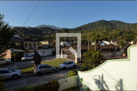 Casa de condomínio à venda com 160m², 6 quartos e 2 vagas Casa de condomínio à venda com 160m², 6 quartos e 2 vagasSuite - varanda