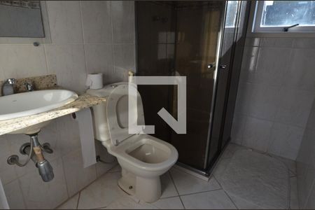 Casa de condomínio à venda com 160m², 6 quartos e 2 vagas Casa de condomínio à venda com 160m², 6 quartos e 2 vagasBanheiro 3