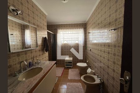 Casa à venda com 270m², 3 quartos e 2 vagas Casa à venda com 270m², 3 quartos e 2 vagasBanheiro da Suíte