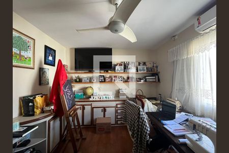 Casa à venda com 270m², 3 quartos e 2 vagas Casa à venda com 270m², 3 quartos e 2 vagasQuarto 2