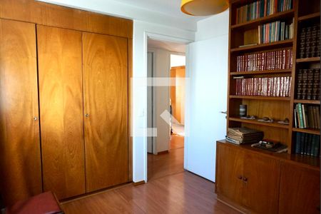 Apartamento para alugar com 180m², 4 quartos e 2 vagas Apartamento para alugar com 180m², 4 quartos e 2 vagasQuarto 2