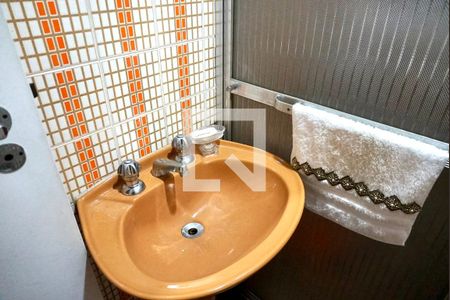 Apartamento para alugar com 180m², 4 quartos e 2 vagas Apartamento para alugar com 180m², 4 quartos e 2 vagasBanheiro 2