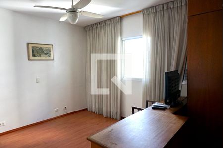 Apartamento para alugar com 180m², 4 quartos e 2 vagas Apartamento para alugar com 180m², 4 quartos e 2 vagasSuite