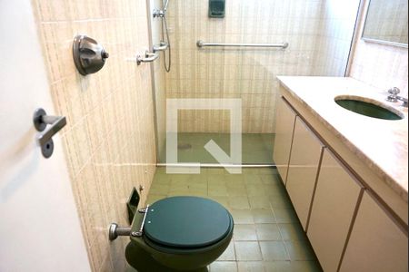 Apartamento para alugar com 180m², 4 quartos e 2 vagas Apartamento para alugar com 180m², 4 quartos e 2 vagasBanheiro 1