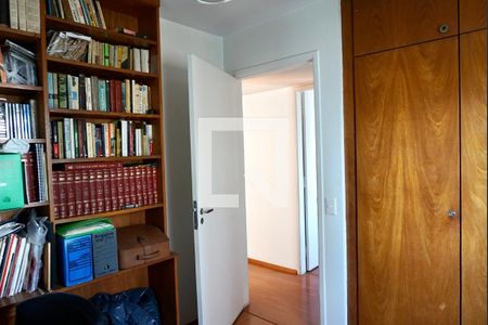 Apartamento para alugar com 180m², 4 quartos e 2 vagas Apartamento para alugar com 180m², 4 quartos e 2 vagasQuarto 3