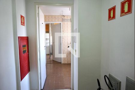 Apartamento para alugar com 180m², 4 quartos e 2 vagas Apartamento para alugar com 180m², 4 quartos e 2 vagasEntrada dos fundos
