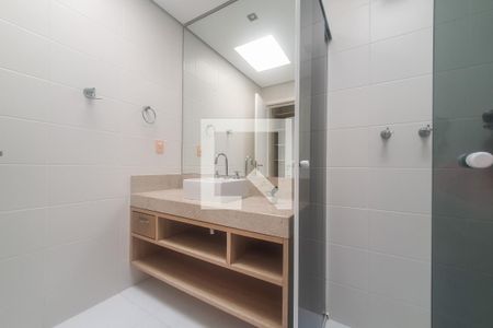 Casa para alugar com 219m², 4 quartos e 4 vagasBanheiro 2