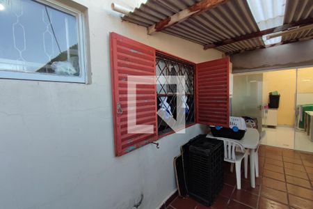 Casa à venda com 330m², 4 quartos e 1 vagaQuintal