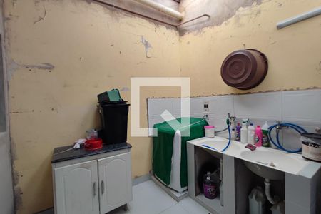 Casa à venda com 330m², 4 quartos e 1 vagaÁrea de Serviço