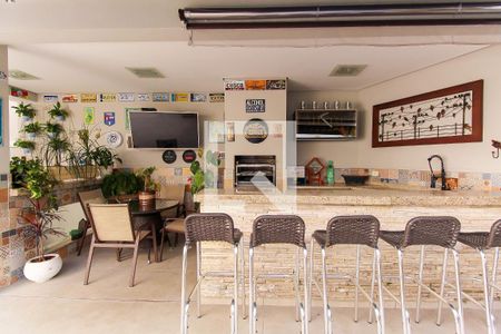 Casa à venda com 300m², 4 quartos e 4 vagas Casa à venda com 300m², 4 quartos e 4 vagasChurrasqueira