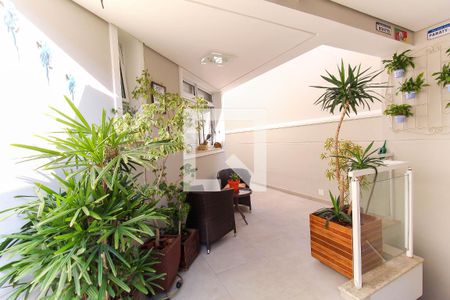 Casa à venda com 300m², 4 quartos e 4 vagas Casa à venda com 300m², 4 quartos e 4 vagasÁrea externa