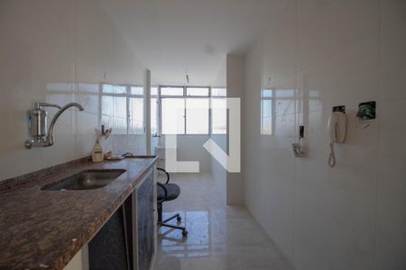 Apartamento à venda com 65m², 2 quartos e 1 vaga Apartamento à venda com 65m², 2 quartos e 1 vagaCozinha e Área de Serviço