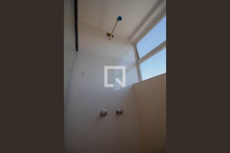 Apartamento à venda com 65m², 2 quartos e 1 vaga Apartamento à venda com 65m², 2 quartos e 1 vagaBanheiro 1