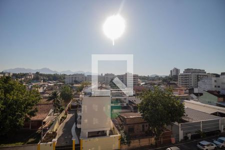 Apartamento à venda com 65m², 2 quartos e 1 vaga Apartamento à venda com 65m², 2 quartos e 1 vagaVista