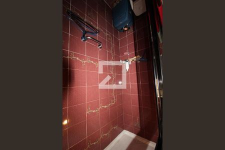 Casa à venda com 175m², 4 quartos e 1 vagaSuite - Banheiro