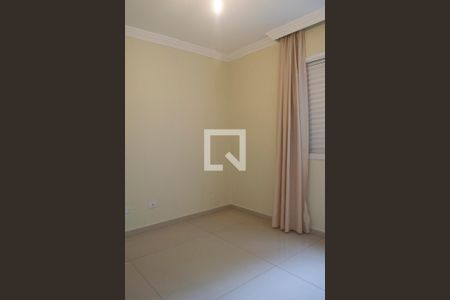 Apartamento à venda com 240m², 4 quartos e 3 vagas Apartamento à venda com 240m², 4 quartos e 3 vagasQuarto 4