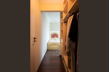 Apartamento à venda com 240m², 4 quartos e 3 vagas Apartamento à venda com 240m², 4 quartos e 3 vagasQuarto 2