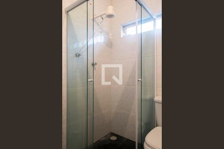 Apartamento à venda com 240m², 4 quartos e 3 vagas Apartamento à venda com 240m², 4 quartos e 3 vagasBanheiro Quarto 1