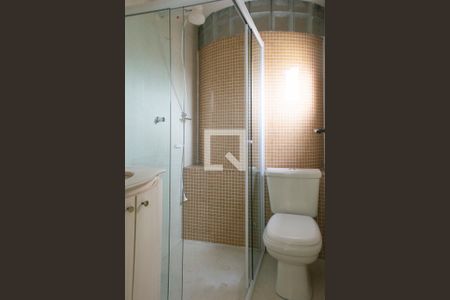 Apartamento à venda com 240m², 4 quartos e 3 vagas Apartamento à venda com 240m², 4 quartos e 3 vagasBanheiro Quarto 3