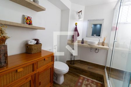 Apartamento à venda com 125m², 3 quartos e 1 vaga Apartamento à venda com 125m², 3 quartos e 1 vagaBanheiro Social