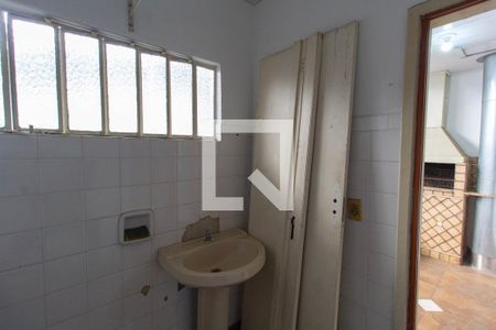 Apartamento para alugar com 142m², 4 quartos e sem vaga Apartamento para alugar com 142m², 4 quartos e sem vagaBanheiro 2