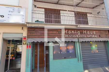 Apartamento para alugar com 142m², 4 quartos e sem vaga Apartamento para alugar com 142m², 4 quartos e sem vagaFachada