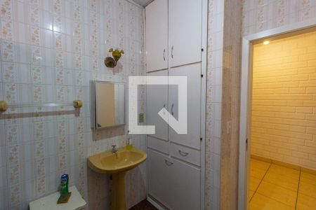 Apartamento para alugar com 142m², 4 quartos e sem vaga Apartamento para alugar com 142m², 4 quartos e sem vagaBanheiro 1